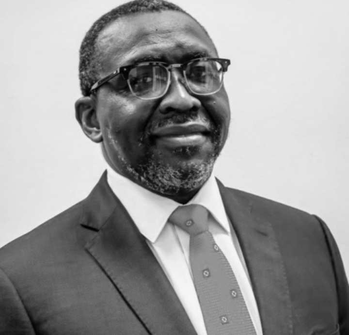 Dr Adeyemi DIPEOLU